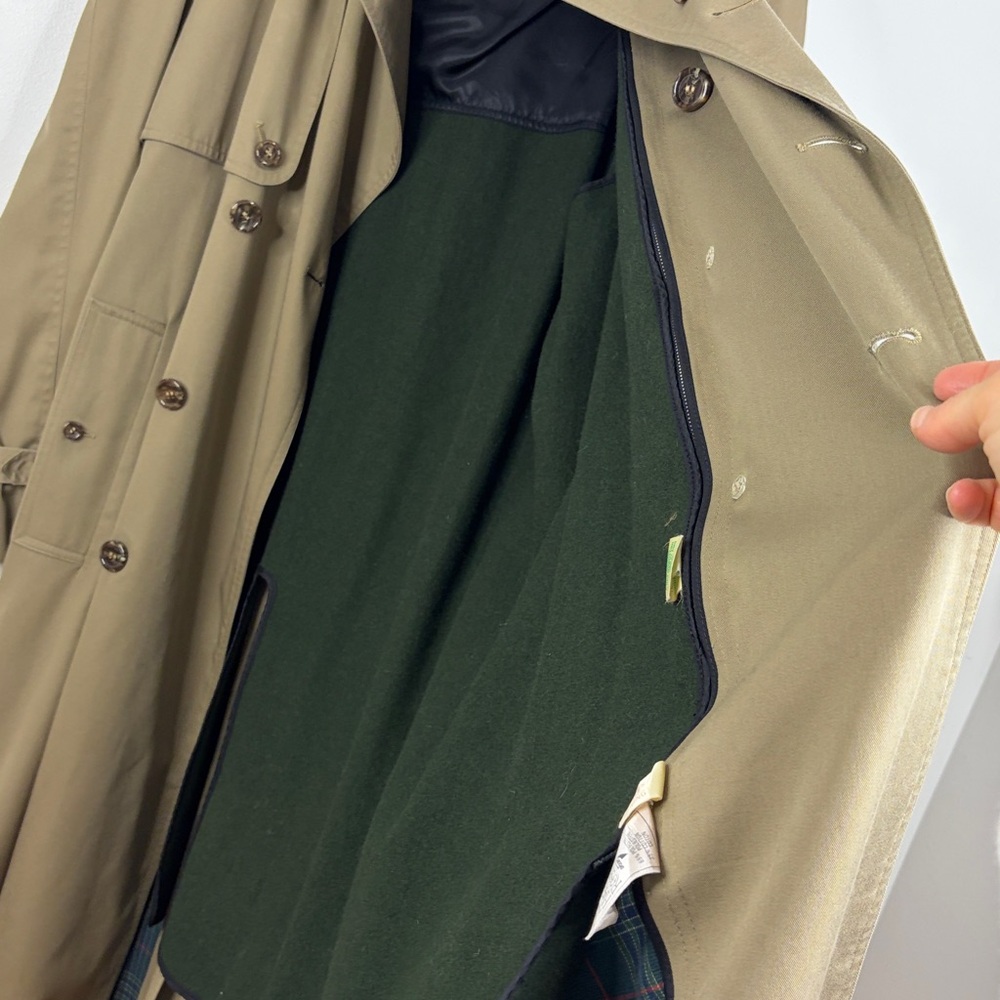 Classic Khaki Trench Coat with Dark Green Collar - Picture 11 of 16